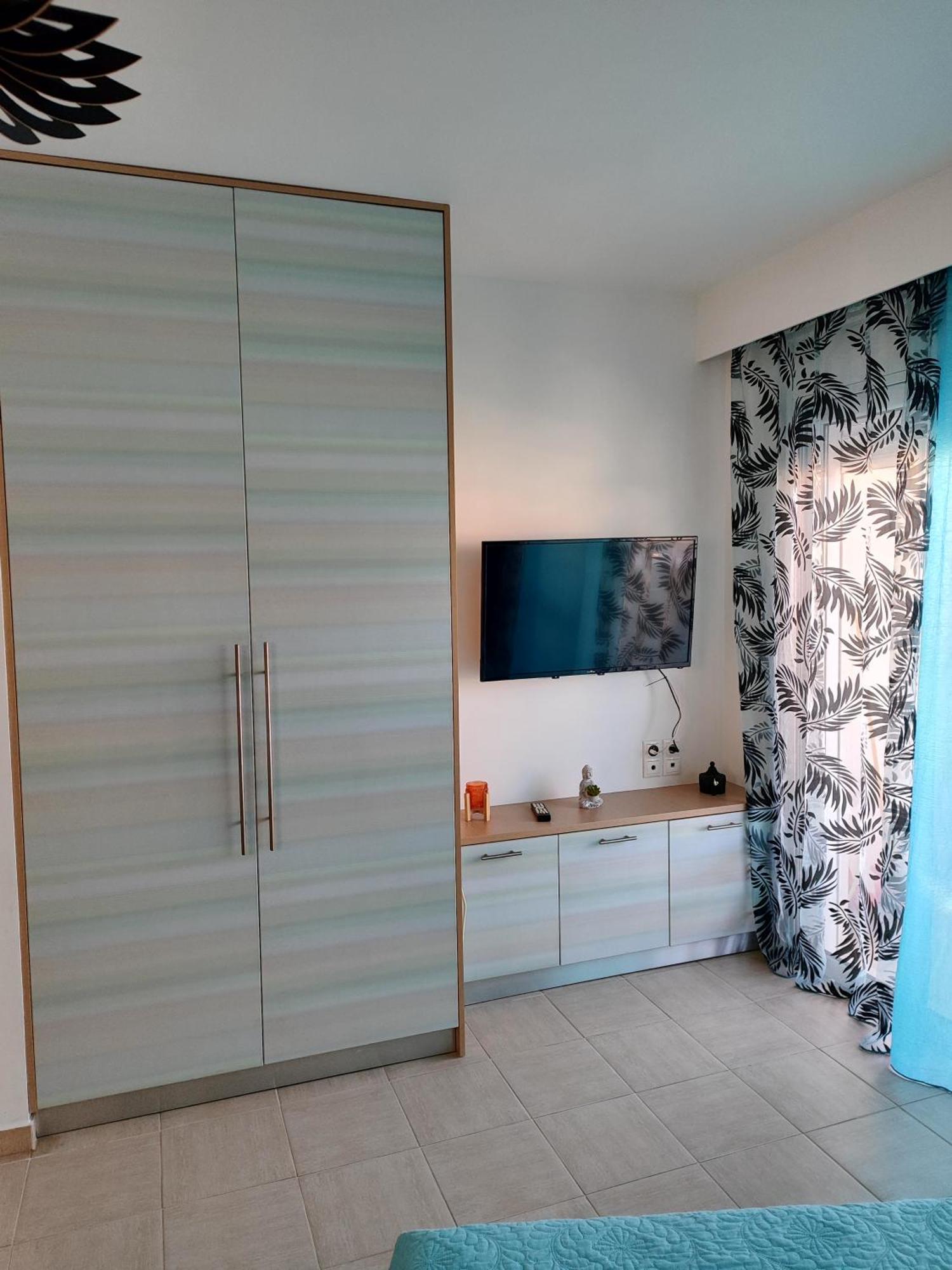 Δροσια 1 Apartment นาฟปลิโอ ภายนอก รูปภาพ